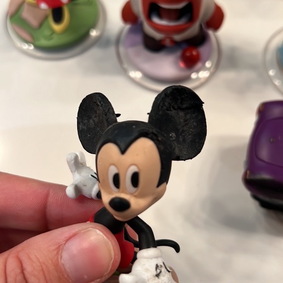 Disney Infinity 26 Figures/ Crystals - Picture 8 of 9